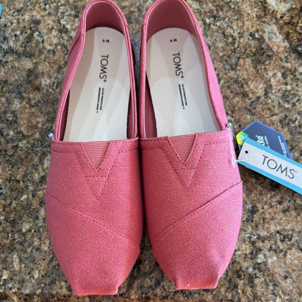 TOMS Women's glittery Pink Canvas Shoes